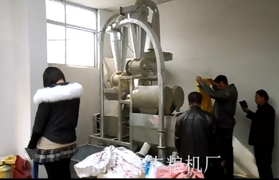 6F自動上料面粉機(jī)視頻